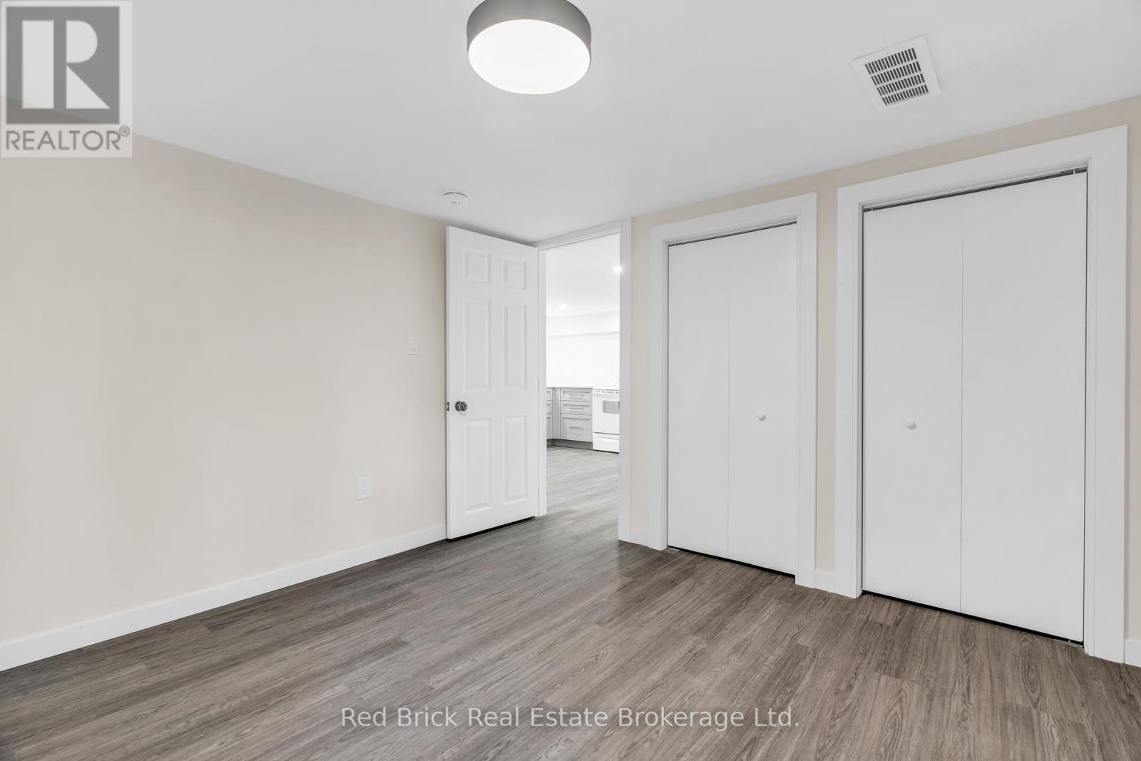 15 Clearview Street, Guelph, Ontario  N1E 6C4 - Photo 27 - X12050612