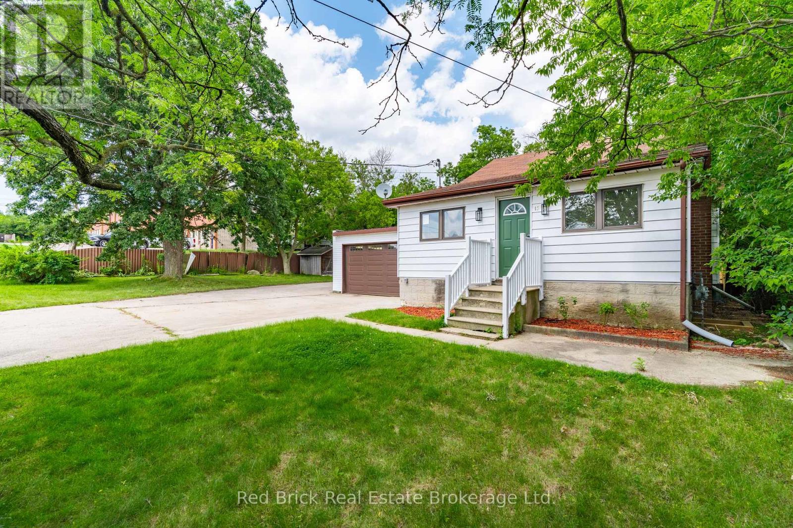 15 Clearview Street, Guelph, Ontario  N1E 6C4 - Photo 33 - X12050612