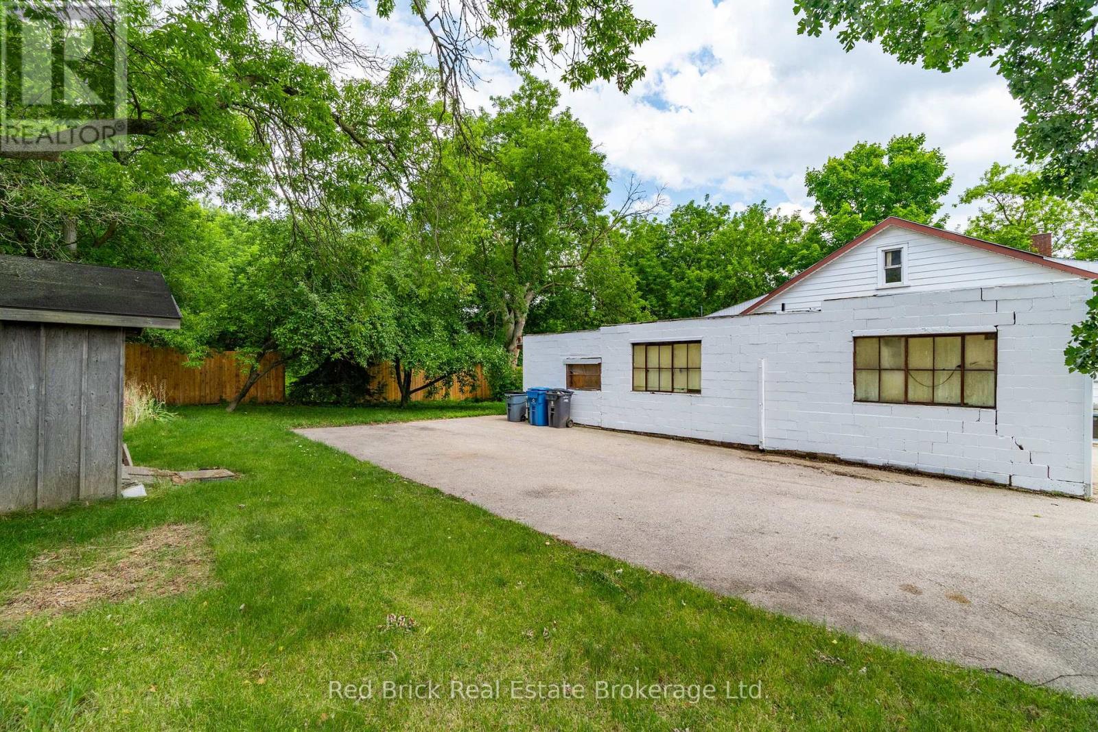 15 Clearview Street, Guelph, Ontario  N1E 6C4 - Photo 35 - X12050612
