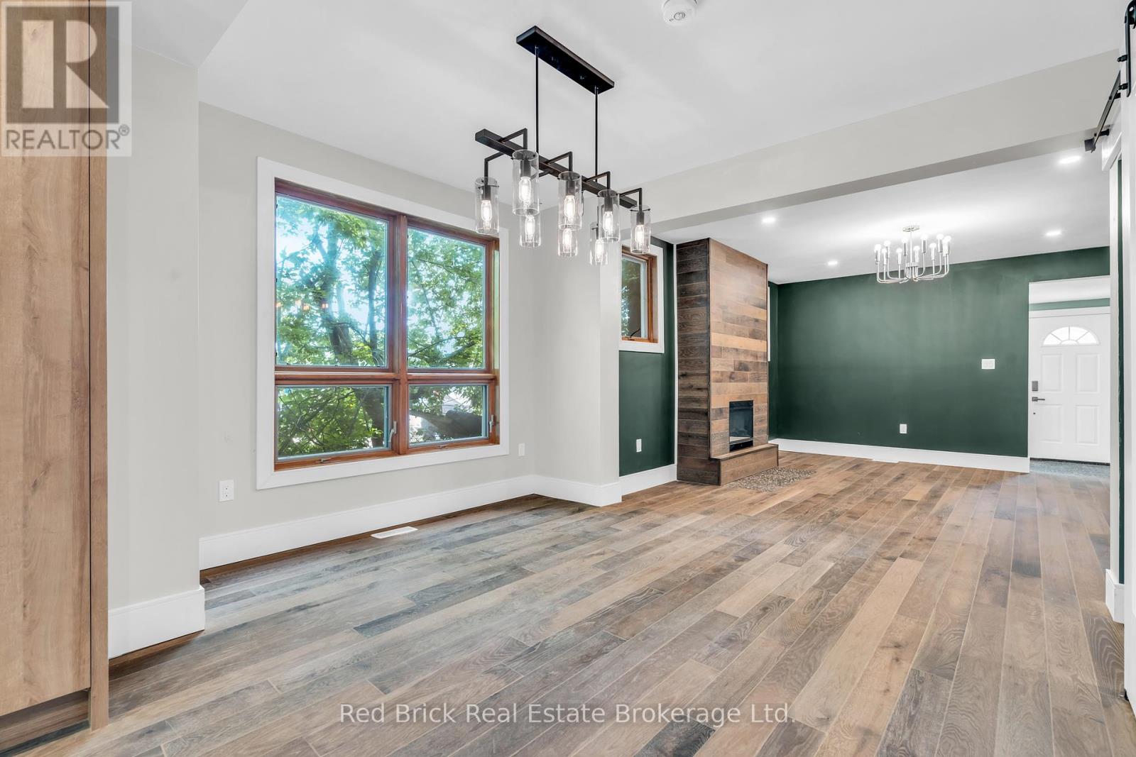 Property at 15 CLEARVIEW STREET image 5