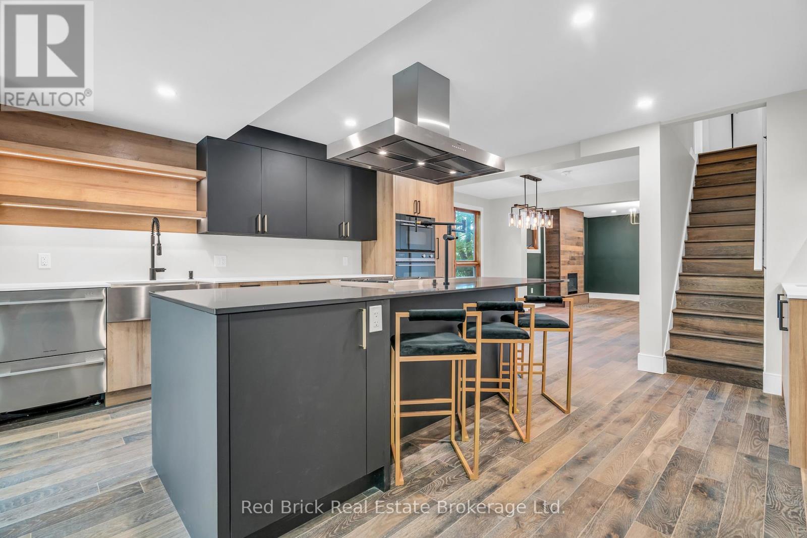 15 Clearview Street, Guelph, Ontario  N1E 6C4 - Photo 7 - X12050612