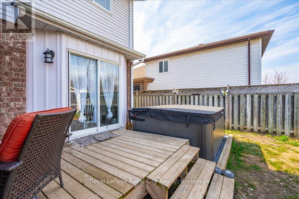 164 Tait Crescent, Centre Wellington, Ontario  N1M 3P5 - Photo 25 - X12050619