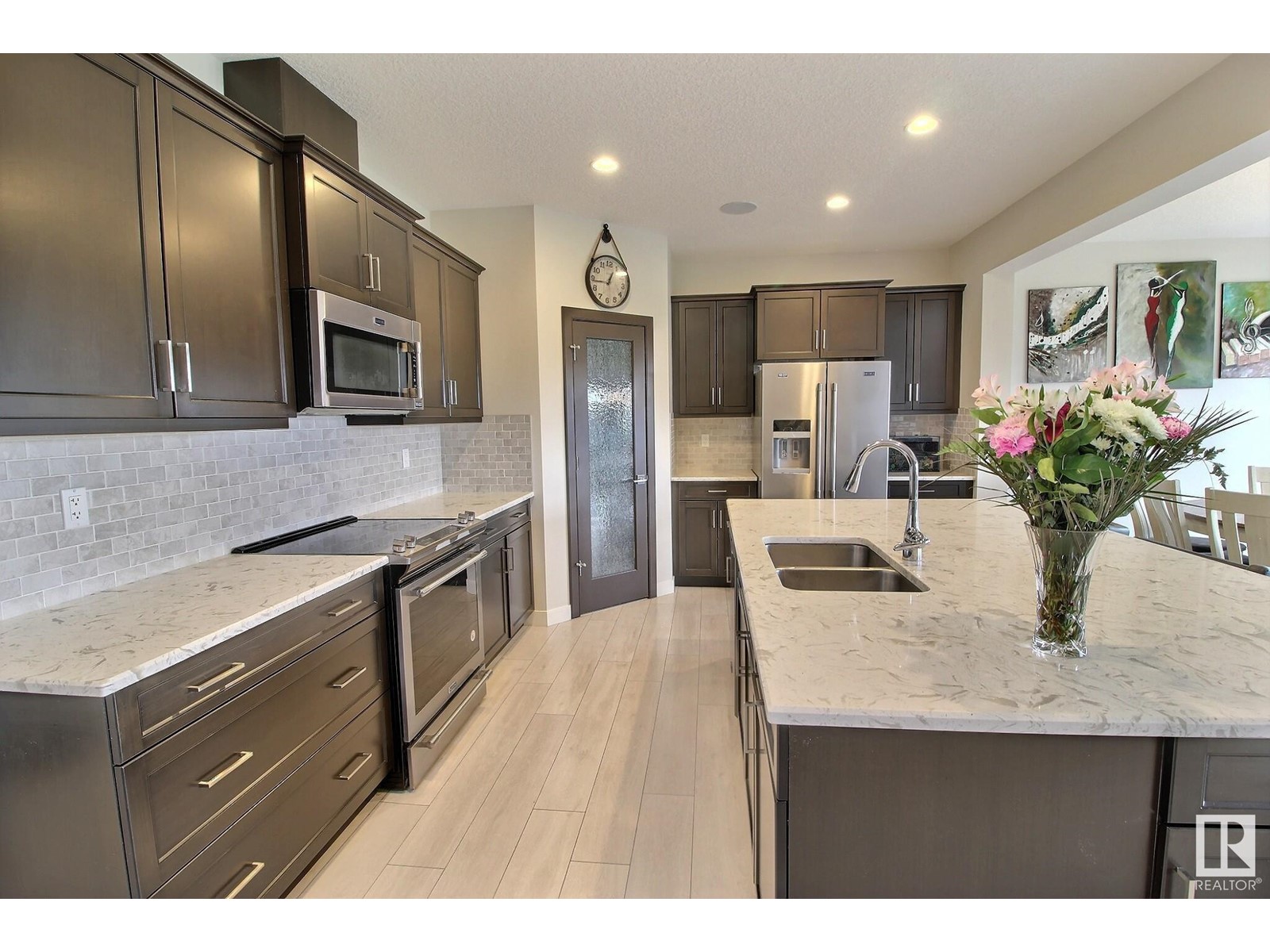 Property at 22 HARLEY WY image 3