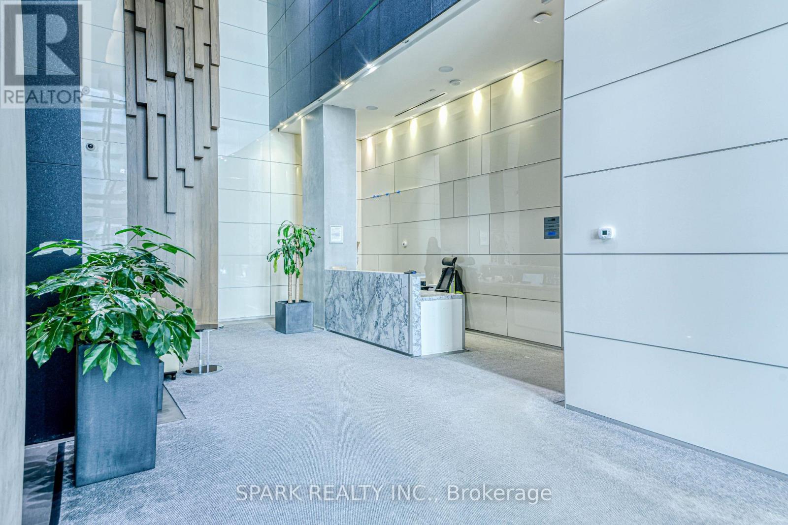 2405 - 15 Grenville Street, Toronto, Ontario  M4Y 1A1 - Photo 4 - C12050558