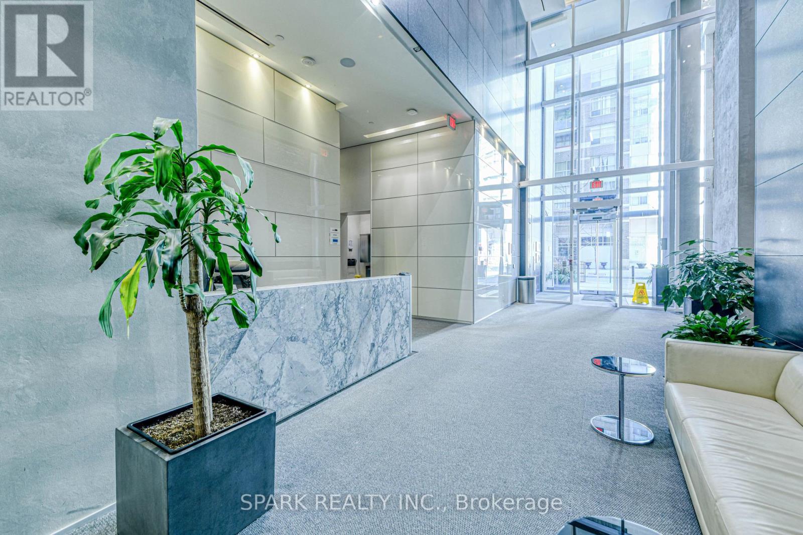 2405 - 15 Grenville Street, Toronto, Ontario  M4Y 1A1 - Photo 5 - C12050558