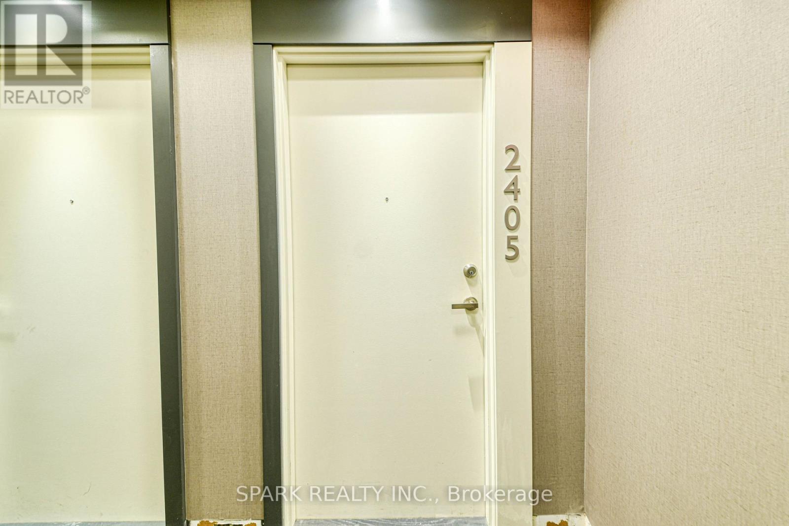 2405 - 15 Grenville Street, Toronto, Ontario  M4Y 1A1 - Photo 6 - C12050558