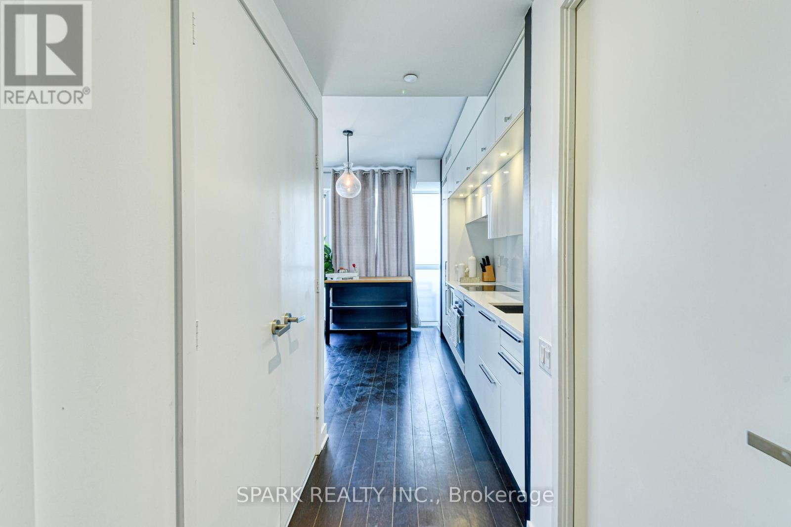 2405 - 15 Grenville Street, Toronto, Ontario  M4Y 1A1 - Photo 7 - C12050558