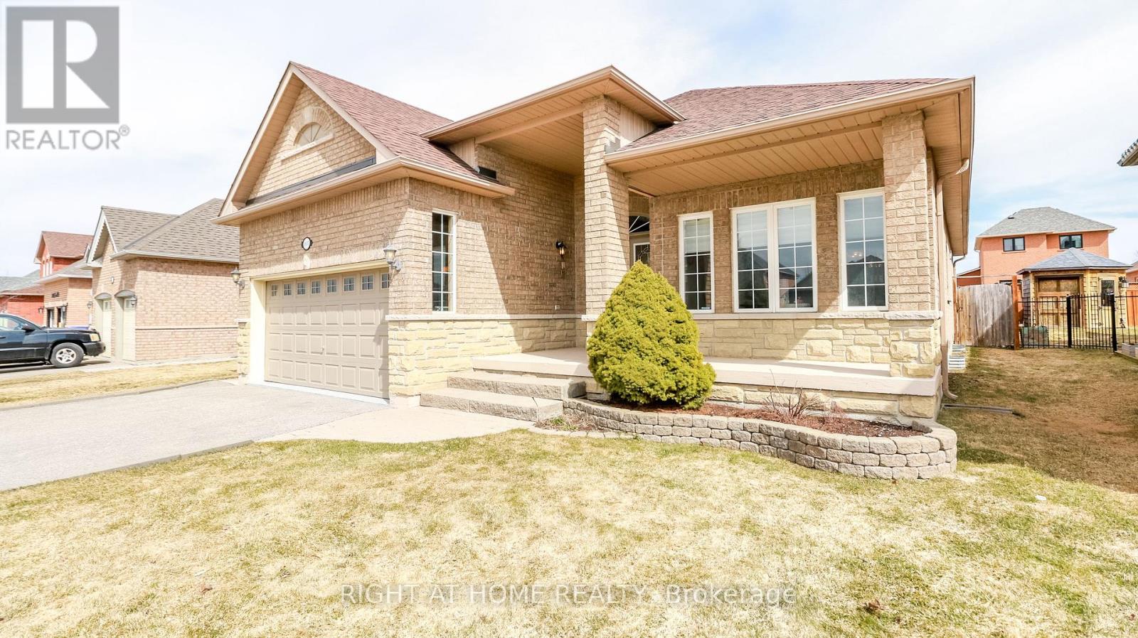Property at 2037 JANS BOULEVARD image 2