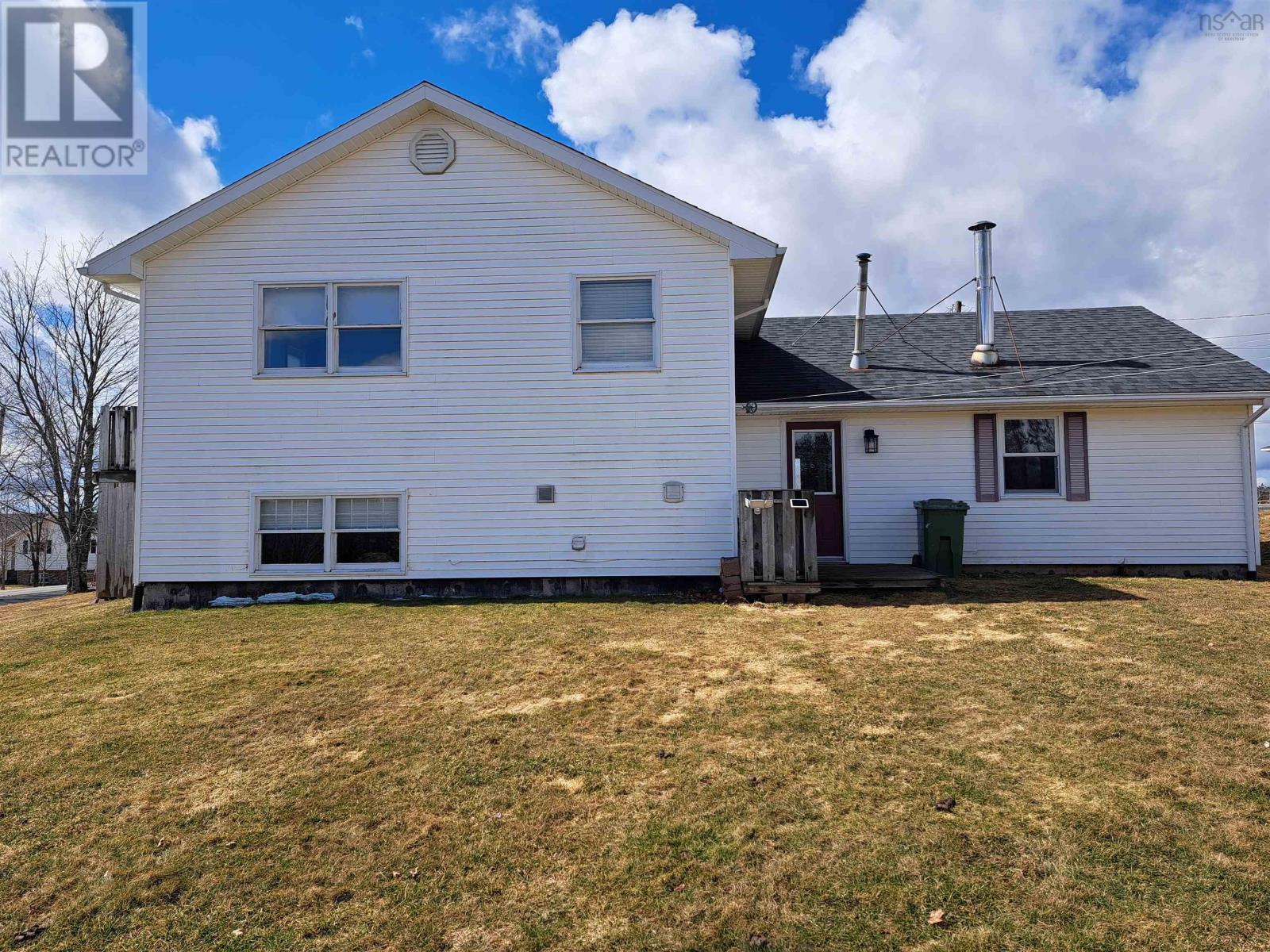 38 Croweland Drive, East Mountain, Nova Scotia  B6L 2C3 - Photo 3 - 202506237