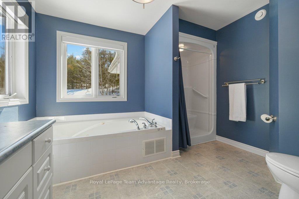 56 Granite Road N, The Archipelago, Ontario  P0G 1K0 - Photo 22 - X12014787