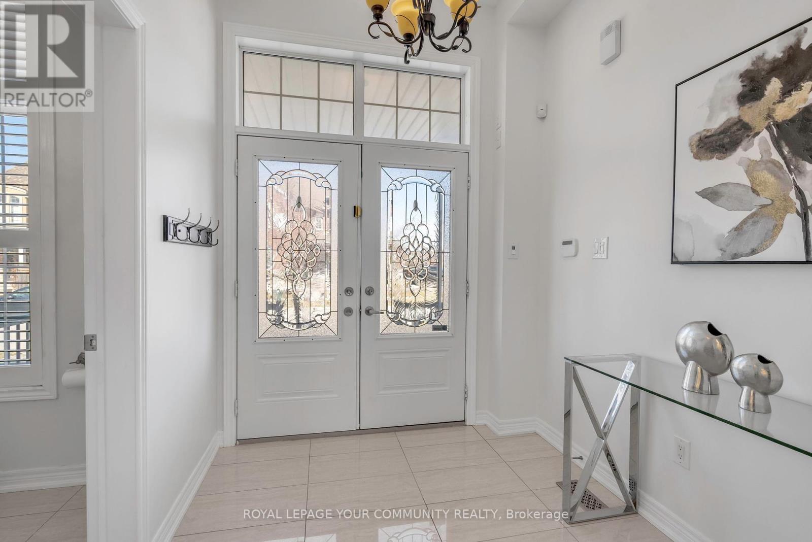 Property at 66 JOLANA CRESCENT image 3