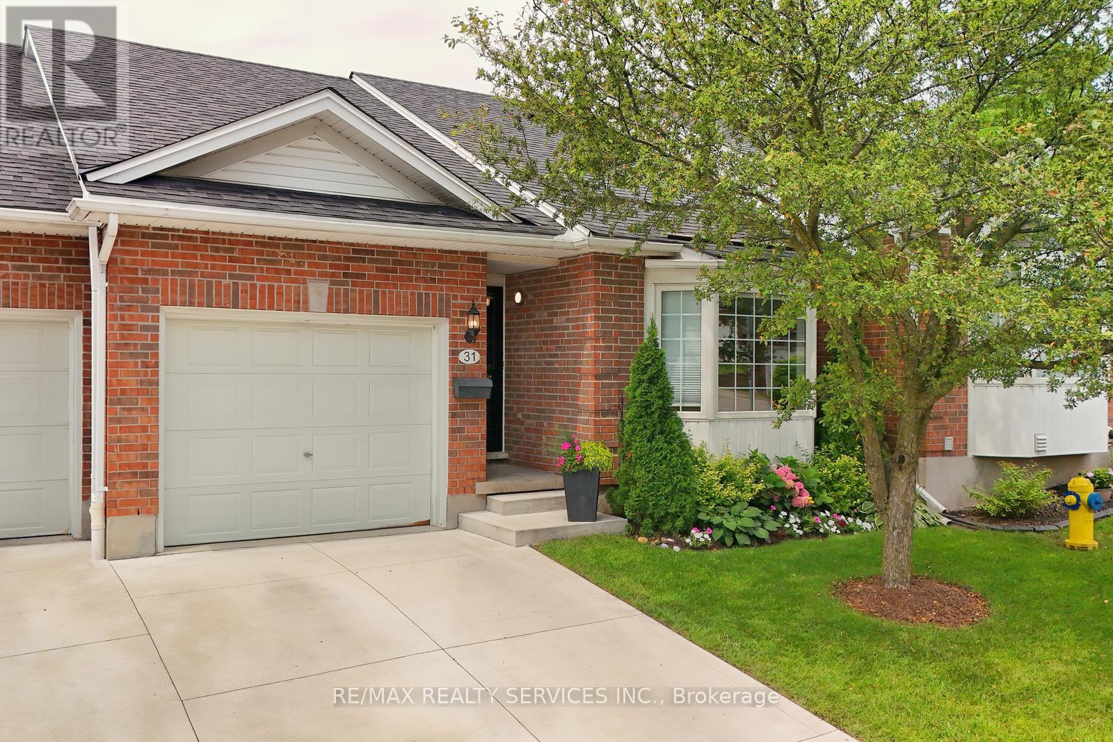 Property at 31 - 1077 HAMILTON ROAD image 1