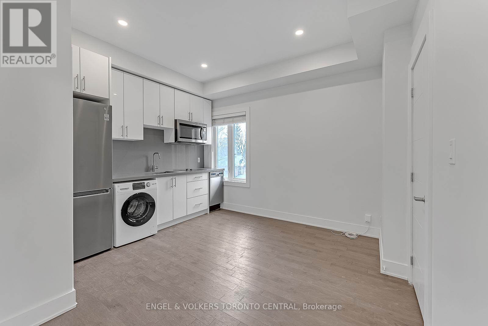 2 - 1415 Gerrard Street E, Toronto, Ontario  M4L 1Z5 - Photo 2 - E12024198