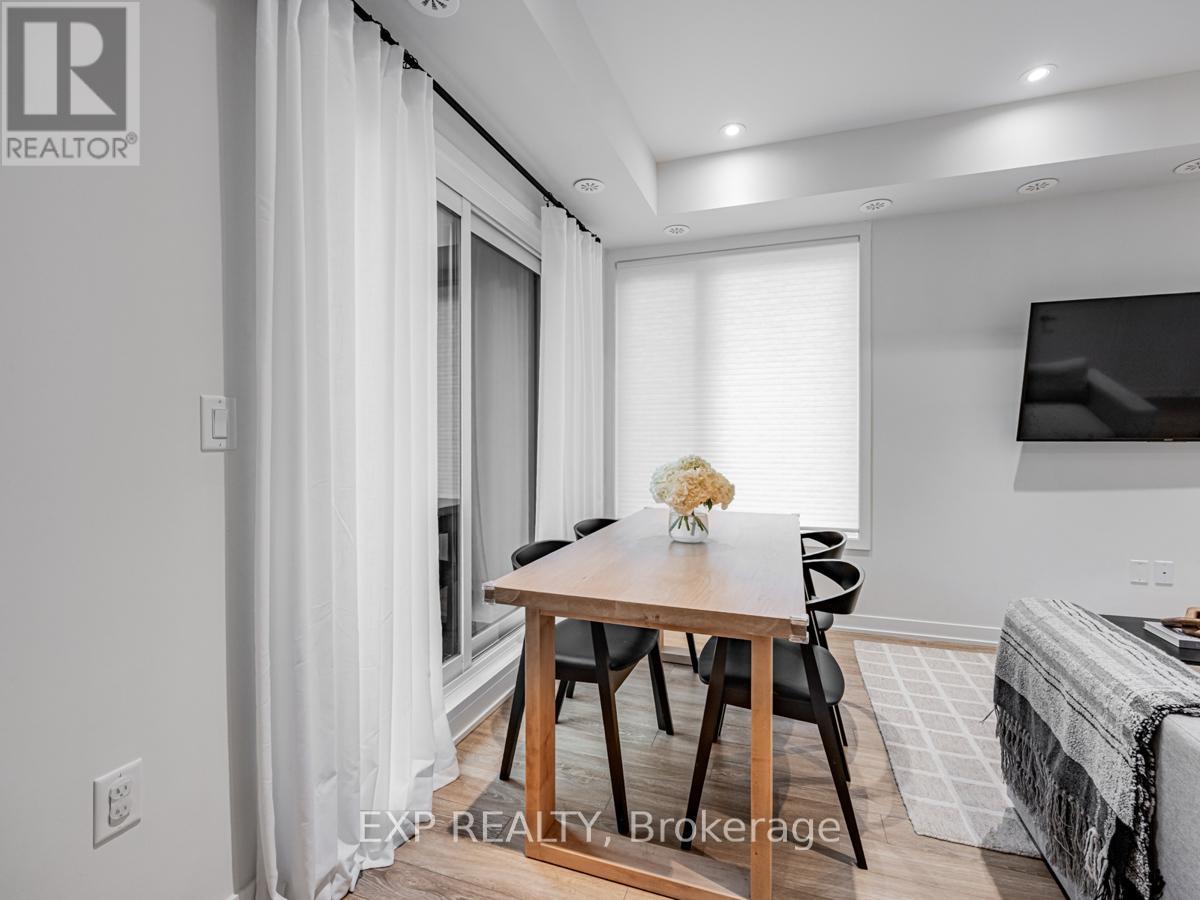 Property at 18 - 3409 RIDGEWAY DRIVE image 3