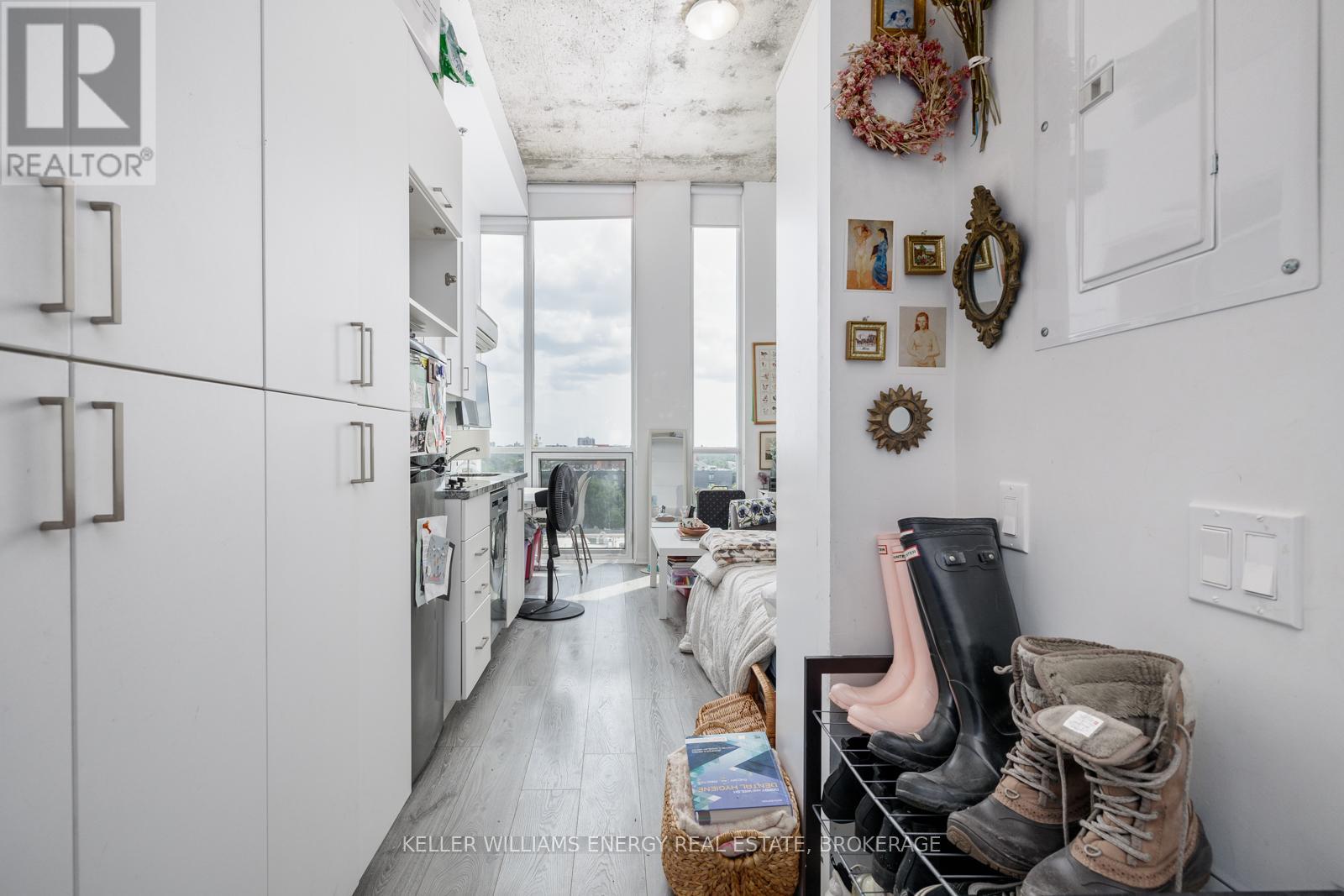 Property at 839 - 1900 SIMCOE STREET N image 5