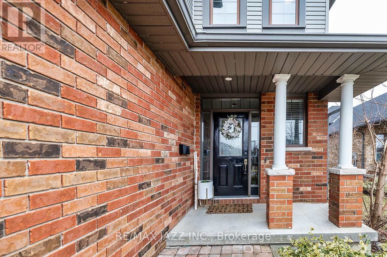 Property at 42 MCAULEY DRIVE image 2