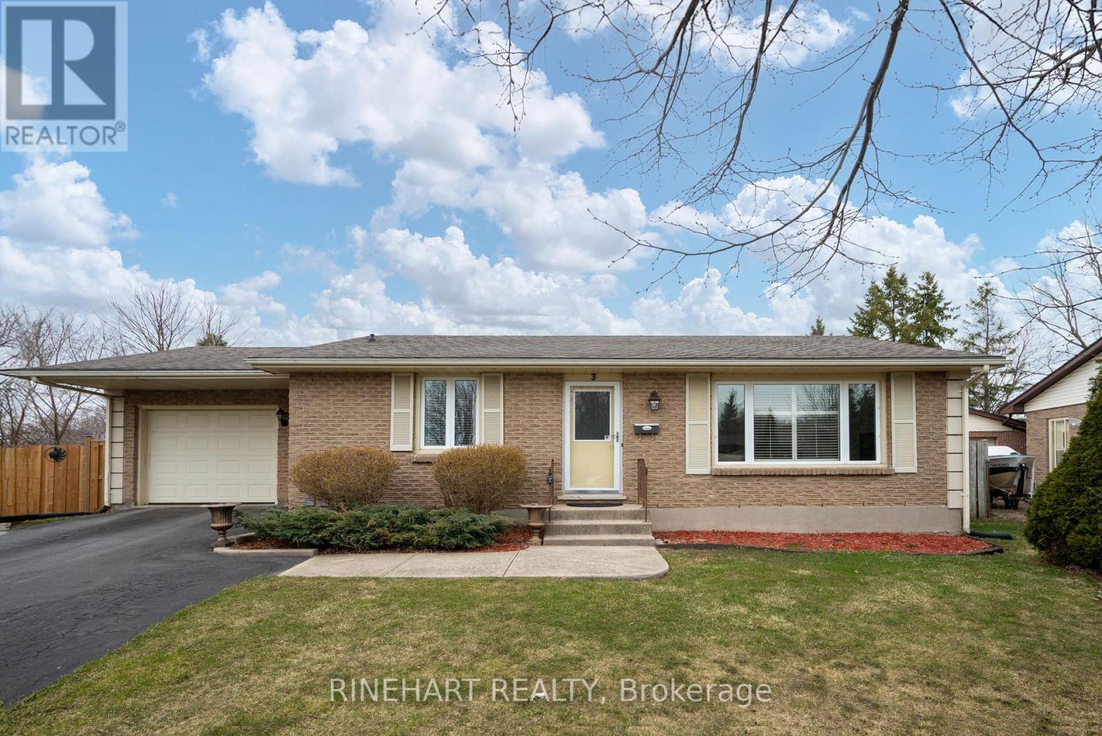 3 Greenfield Court, London South, Ontario  N6E 1K9 - Photo 2 - X12050710