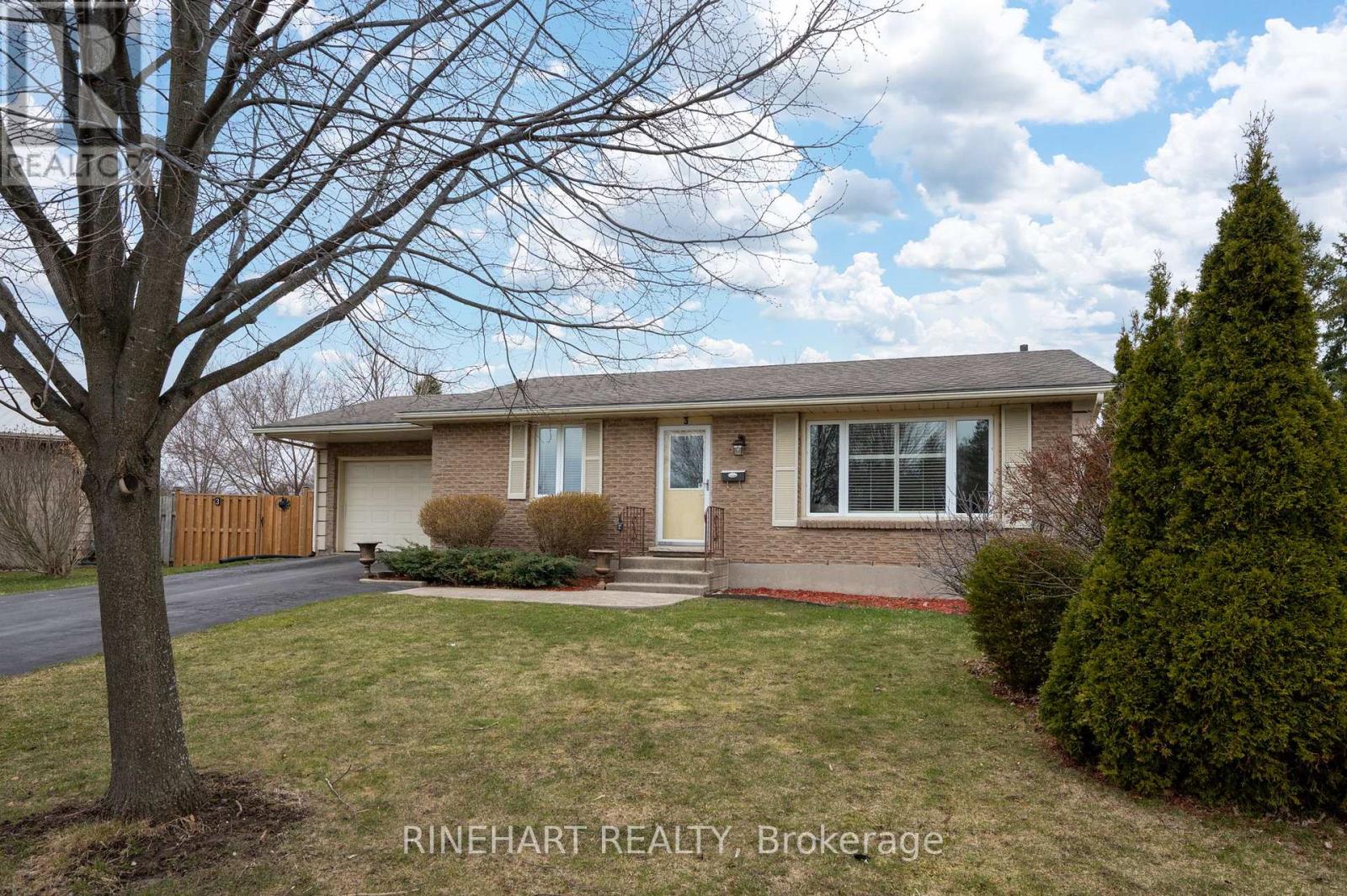3 Greenfield Court, London South, Ontario  N6E 1K9 - Photo 3 - X12050710
