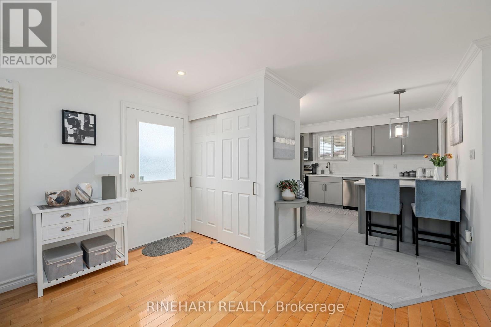 3 Greenfield Court, London South, Ontario  N6E 1K9 - Photo 4 - X12050710
