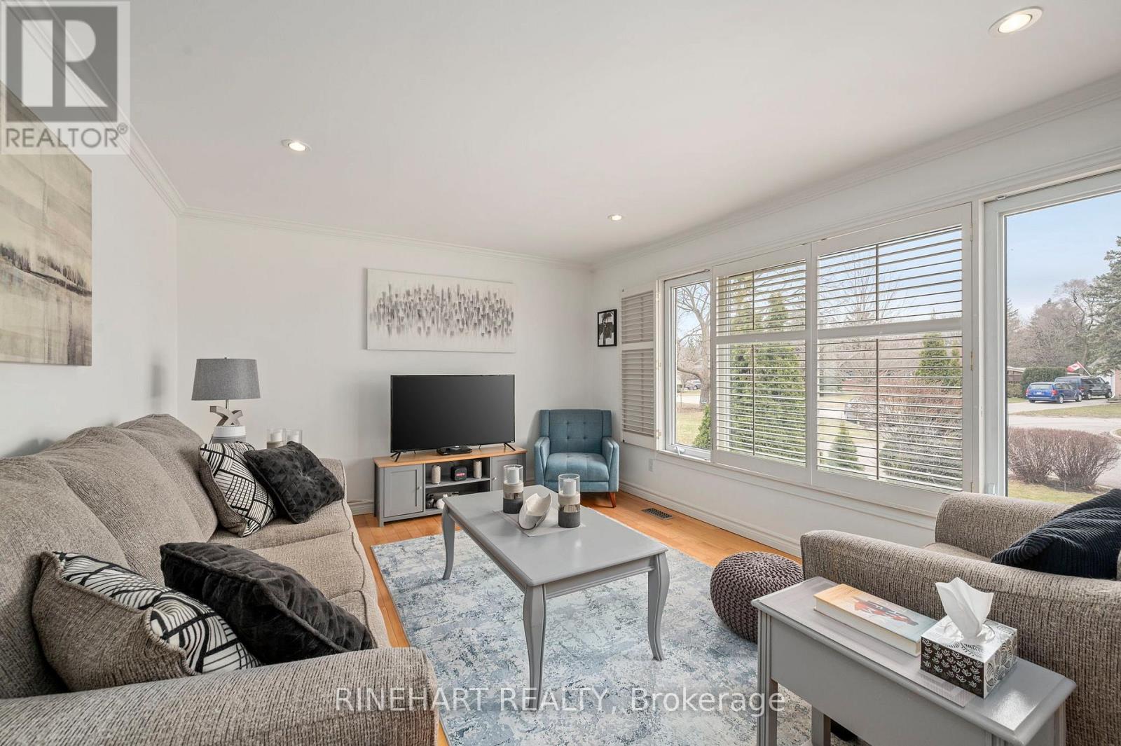 3 Greenfield Court, London South, Ontario  N6E 1K9 - Photo 5 - X12050710