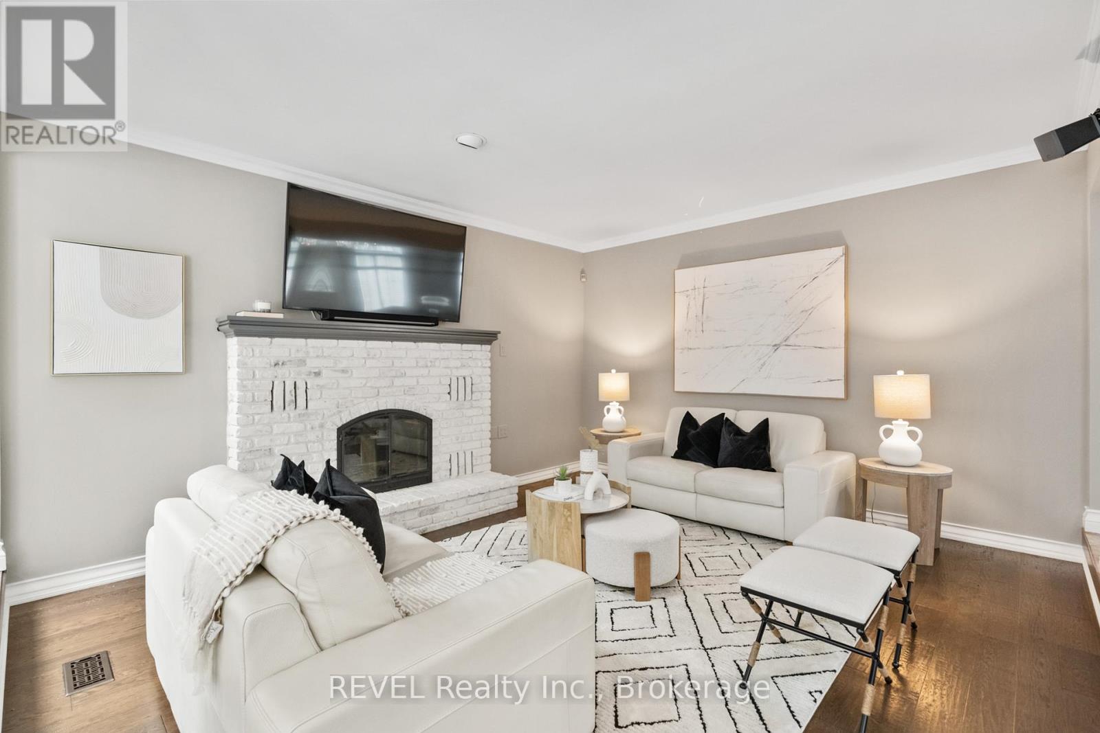 78 Sovereign Drive, St. Catharines, Ontario  L2T 1Z7 - Photo 8 - X12050664