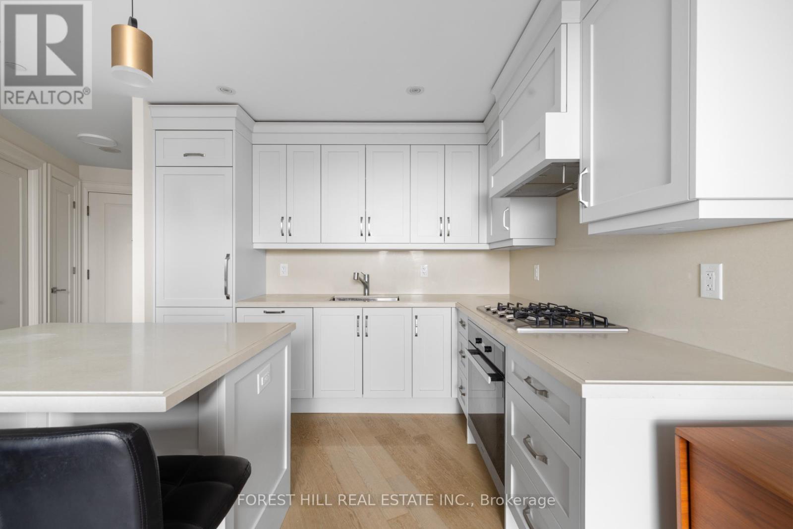 806 - 181 Davenport Road, Toronto, Ontario  M5R 1J1 - Photo 5 - C12050680
