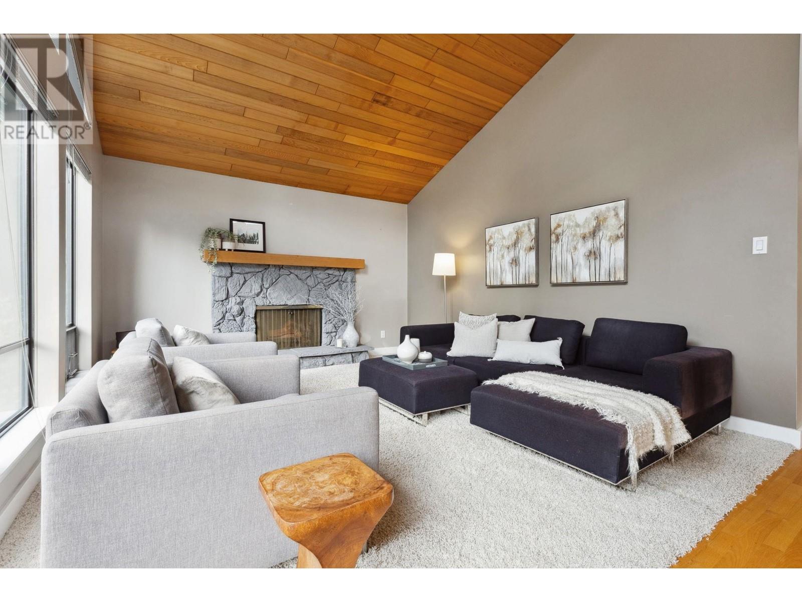 4590 Mapleridge Drive, North Vancouver, British Columbia  V7R 4M8 - Photo 10 - R2983445