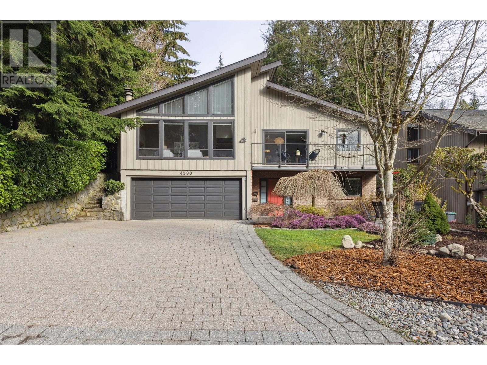 4590 Mapleridge Drive, North Vancouver, British Columbia  V7R 4M8 - Photo 2 - R2983445