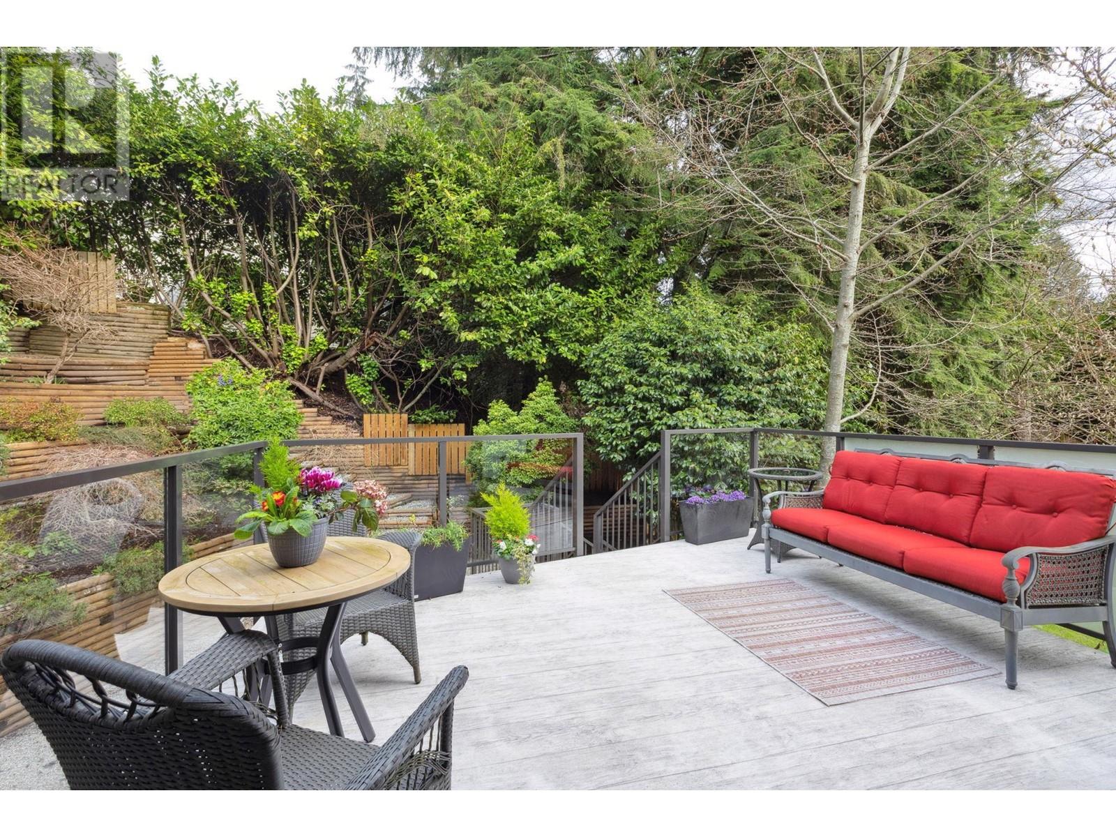 4590 Mapleridge Drive, North Vancouver, British Columbia  V7R 4M8 - Photo 7 - R2983445