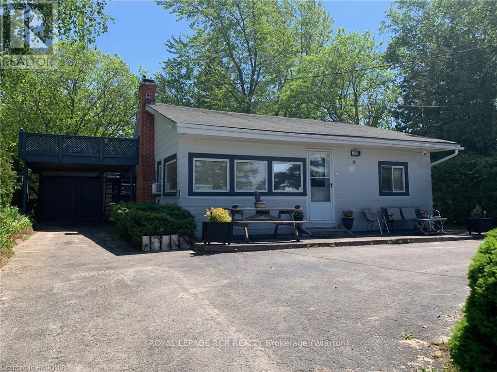9 Lakeshore Boulevard S, South Bruce Peninsula, Ontario  N0H 2G0 - Photo 2 - X10847629