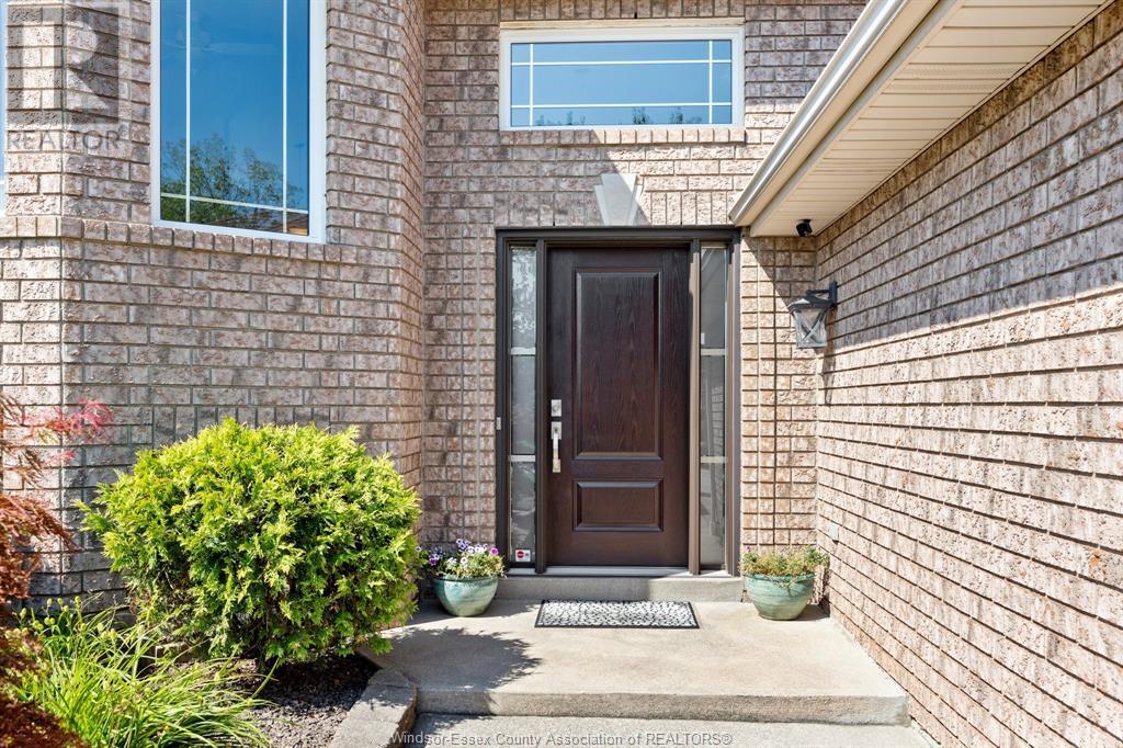 Property at 245 FIELDS image 3