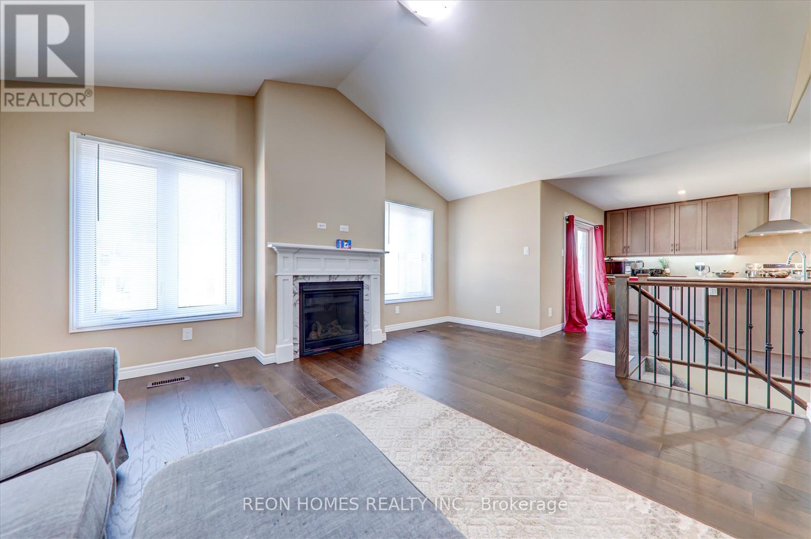 42 York Drive, Peterborough North, Ontario  K9H 5B9 - Photo 15 - X12029264