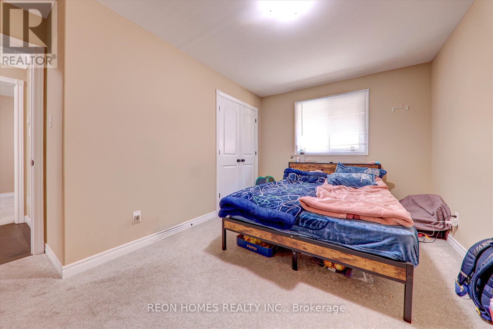 42 York Drive, Peterborough North, Ontario  K9H 5B9 - Photo 20 - X12029264