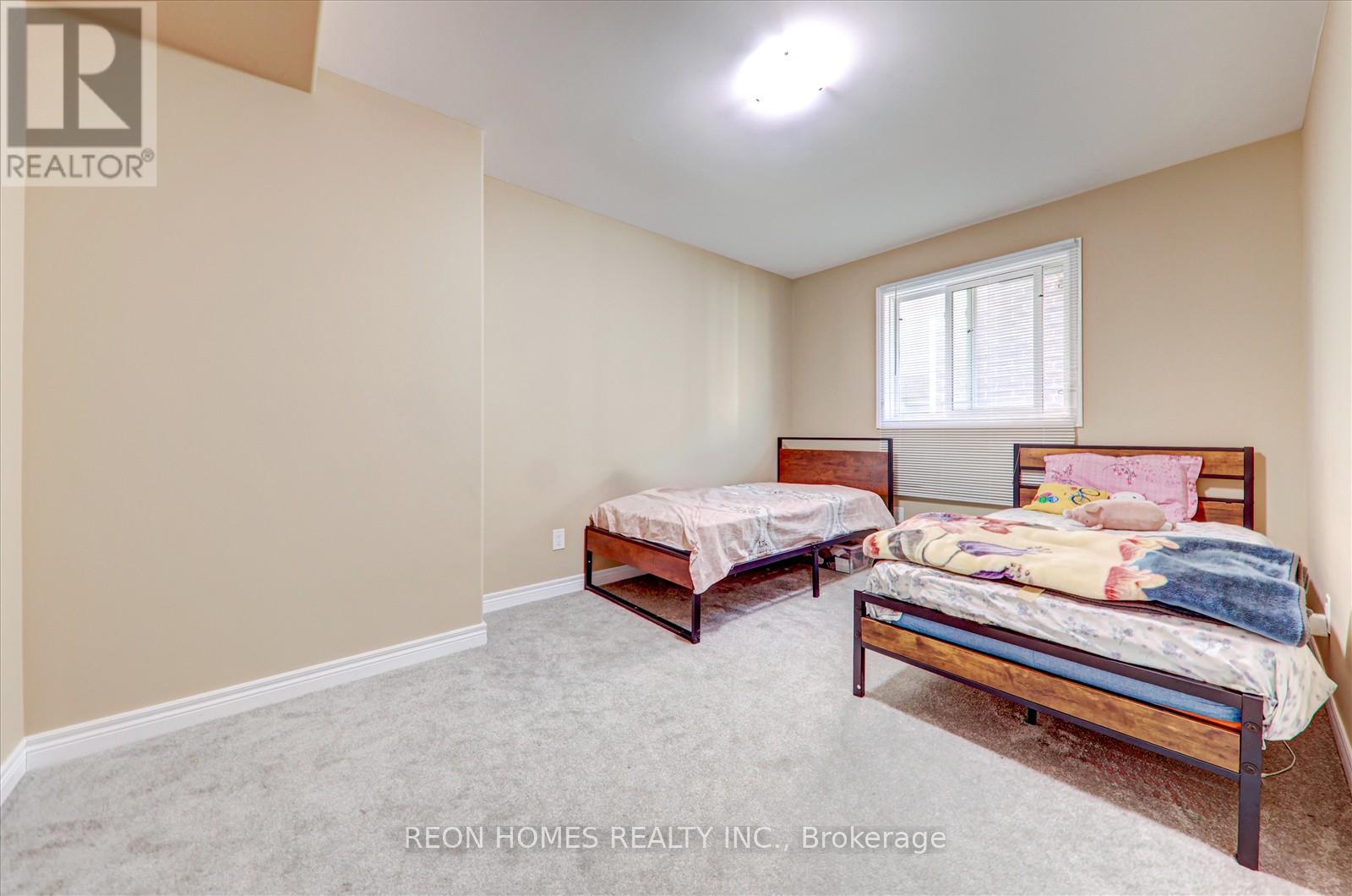 42 York Drive, Peterborough North, Ontario  K9H 5B9 - Photo 21 - X12029264