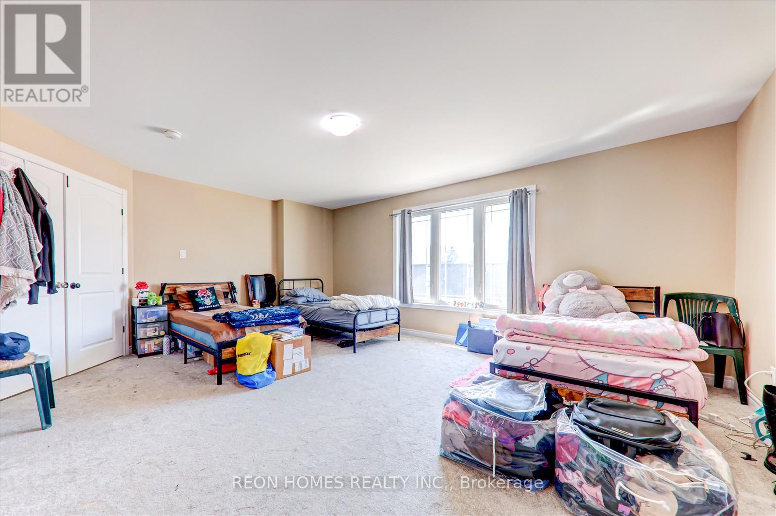42 York Drive, Peterborough North, Ontario  K9H 5B9 - Photo 24 - X12029264