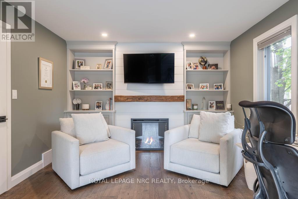 12 Scottdale Court, Pelham (662 - Fonthill), Ontario  L0S 1E3 - Photo 21 - X12050676