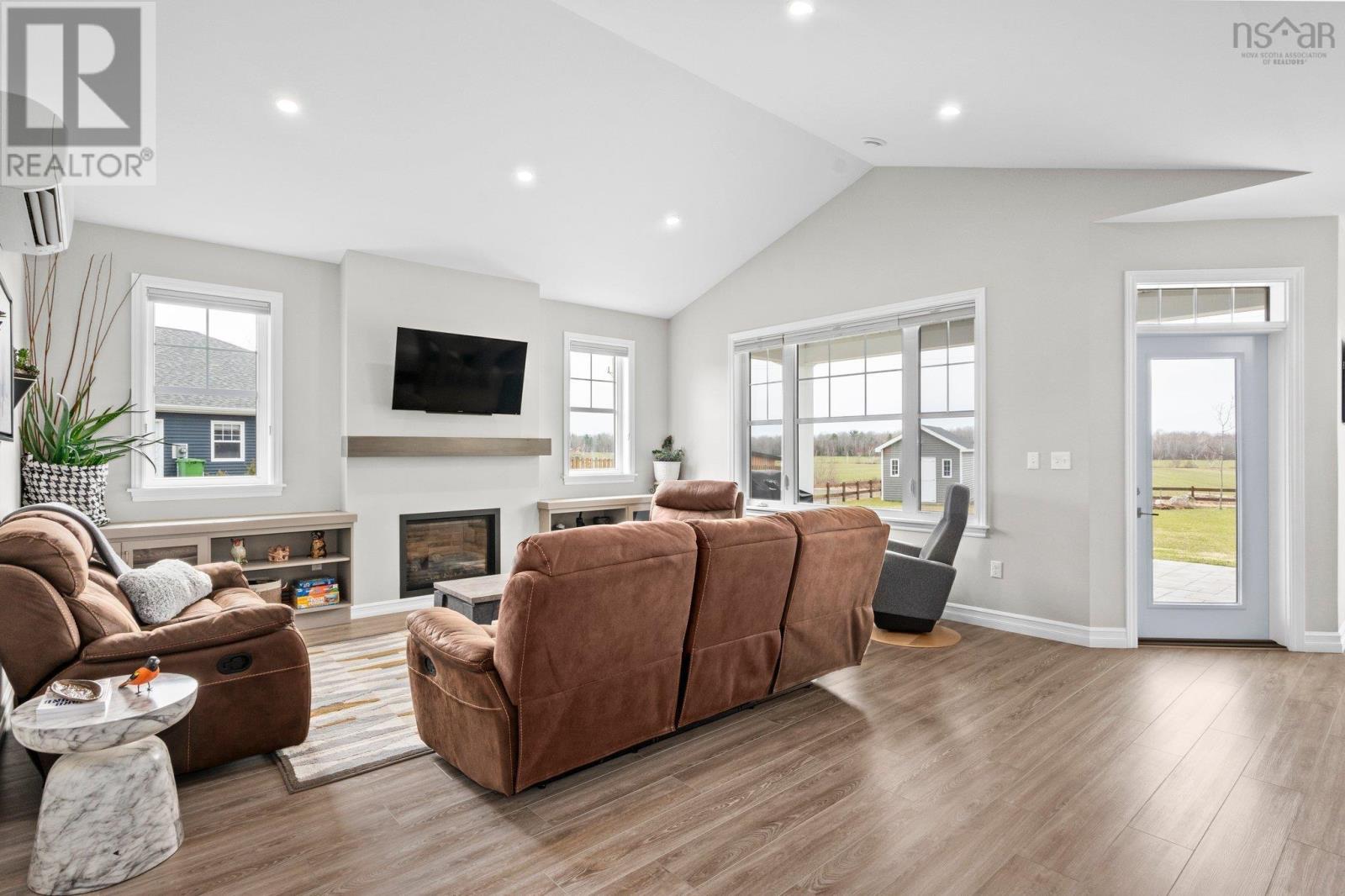 32 Macintosh Street, Berwick, Nova Scotia  B0P 1E0 - Photo 24 - 202506240