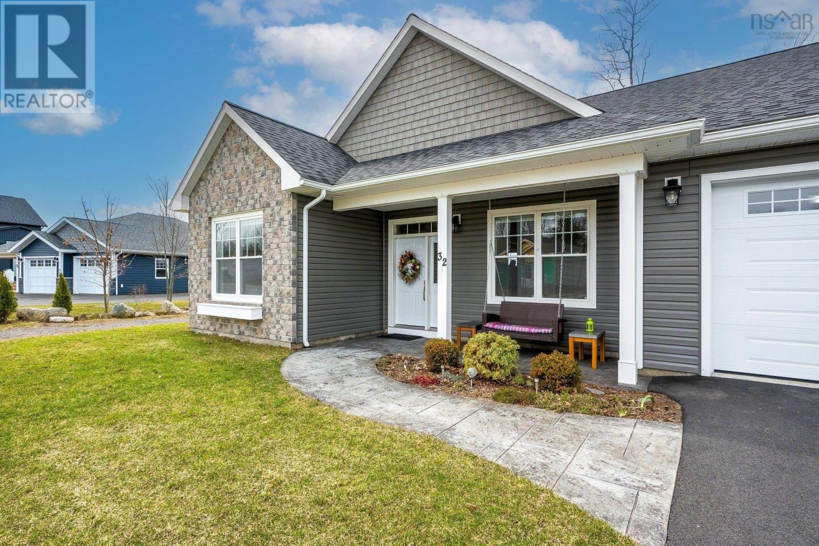 32 Macintosh Street, Berwick, Nova Scotia  B0P 1E0 - Photo 3 - 202506240