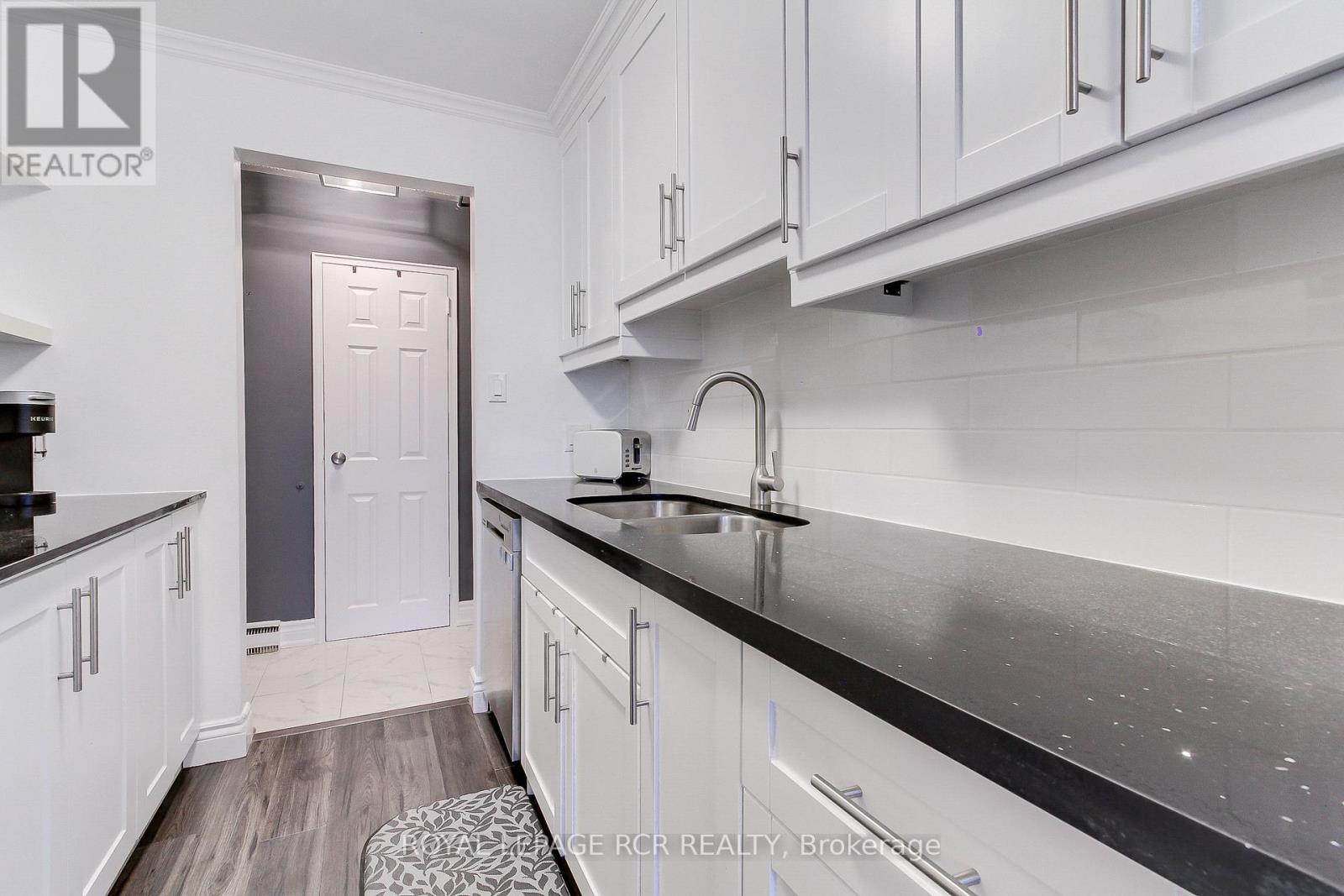 9 - 136 Scanlon Avenue, Bradford West Gwillimbury, Ontario  L3Z 1G6 - Photo 18 - N12050555