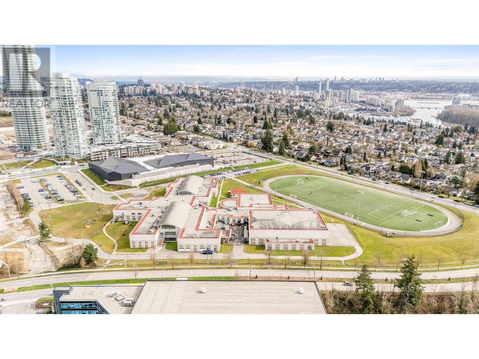 Listing Picture 31 of 32 : 203 7788 18TH STREET, Burnaby / 本拿比 - 魯藝地產 Yvonne Lu Group - MLS Medallion Club Member
