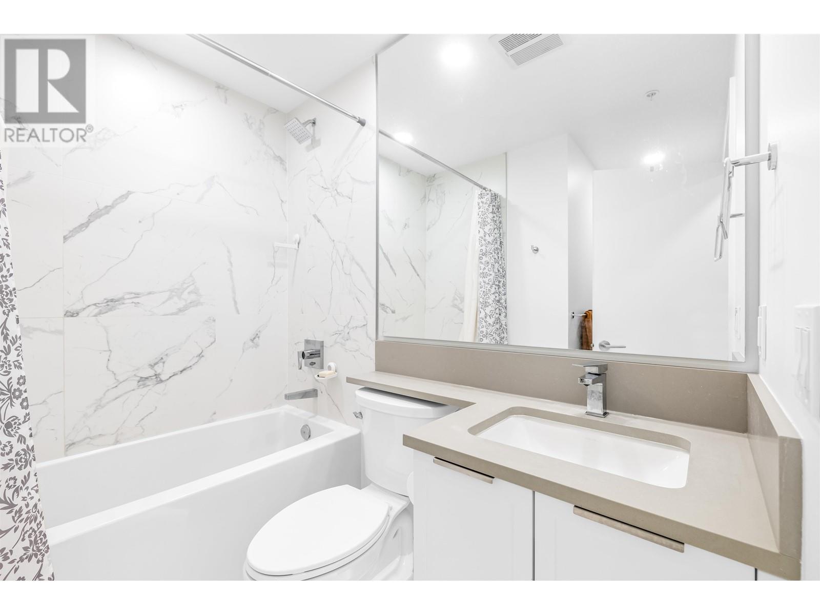 Listing Picture 15 of 32 : 203 7788 18TH STREET, Burnaby / 本拿比 - 魯藝地產 Yvonne Lu Group - MLS Medallion Club Member