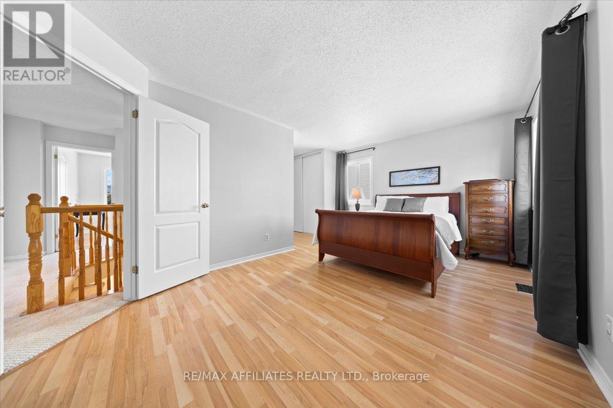 2055 Rolling Brook Drive, Ottawa, Ontario  K1W 1E2 - Photo 25 - X12050814
