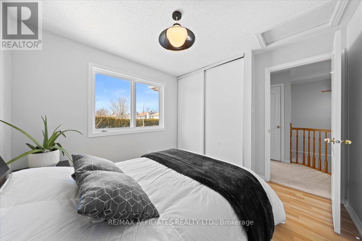 2055 Rolling Brook Drive, Ottawa, Ontario  K1W 1E2 - Photo 30 - X12050814