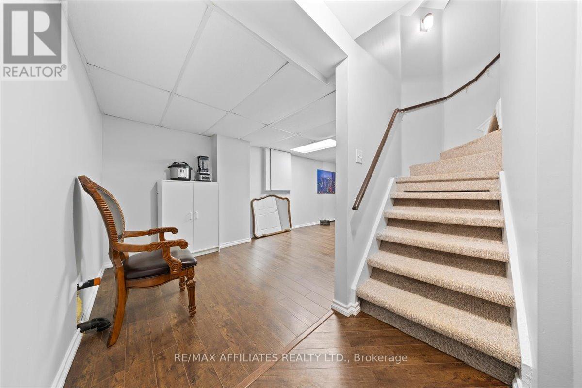 2055 Rolling Brook Drive, Ottawa, Ontario  K1W 1E2 - Photo 36 - X12050814