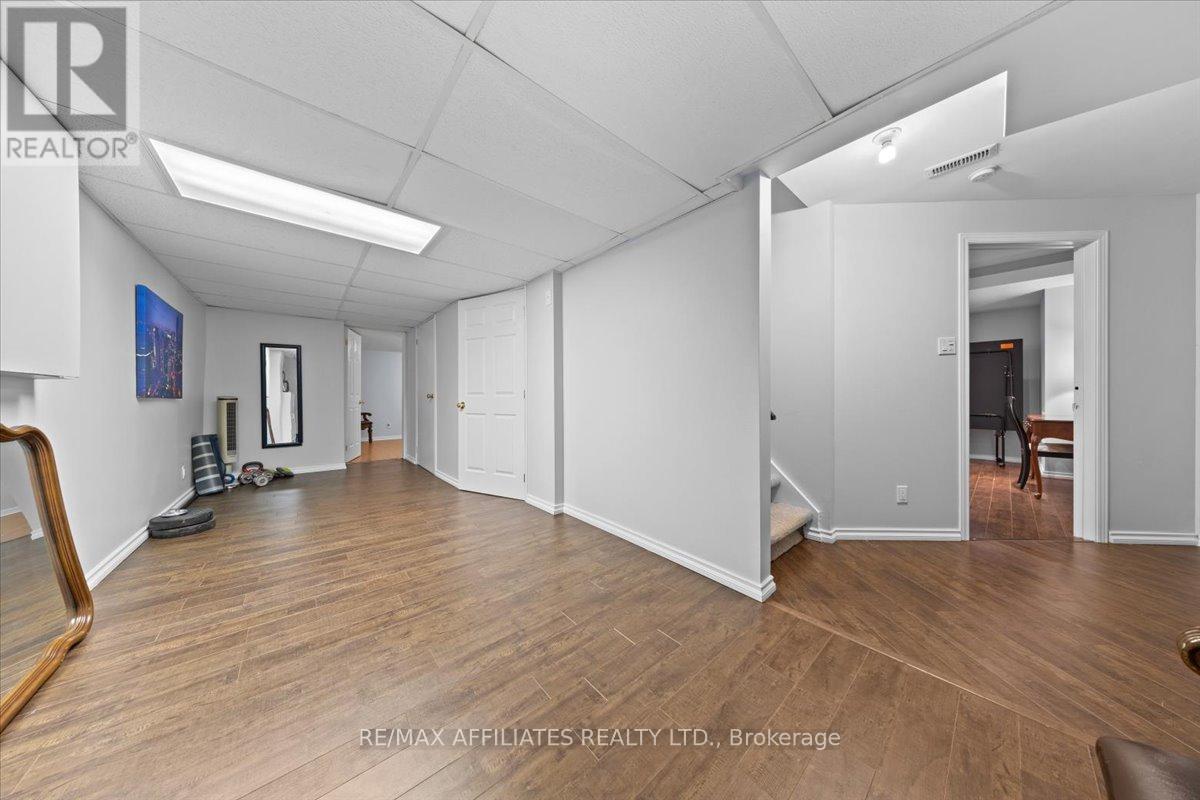 2055 Rolling Brook Drive, Ottawa, Ontario  K1W 1E2 - Photo 37 - X12050814