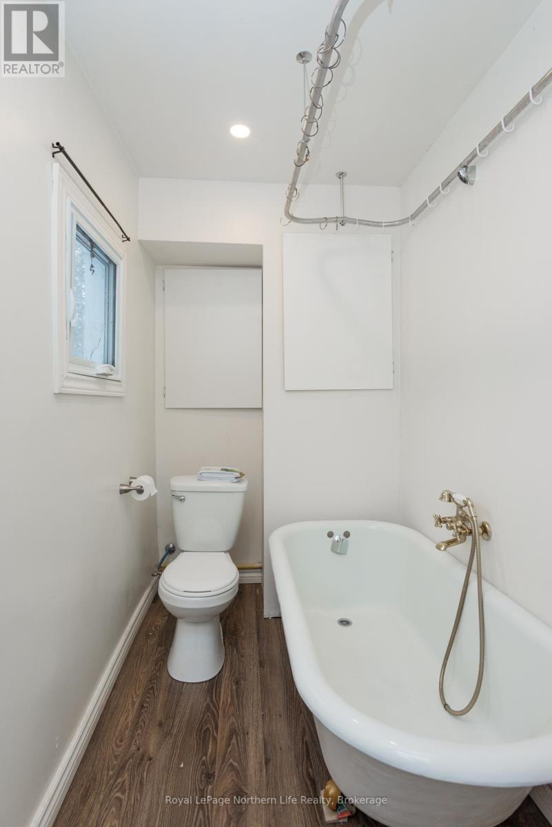 444 Second Avenue E, North Bay, Ontario  P1B 1L8 - Photo 21 - X12050746