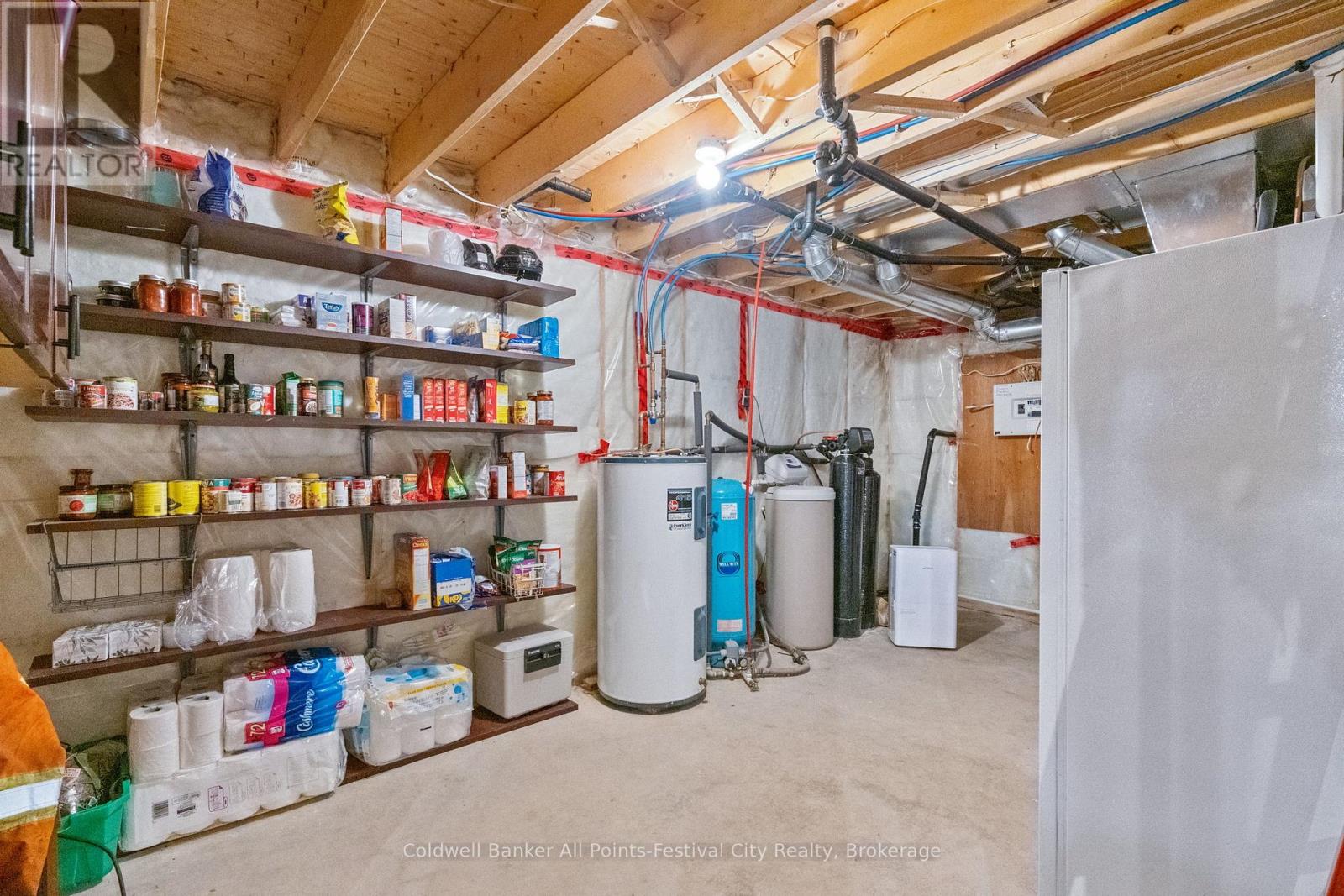 65 Wellington Street S, Ashfield-Colborne-Wawanosh, Ontario  N7A 3X9 - Photo 36 - X12050728