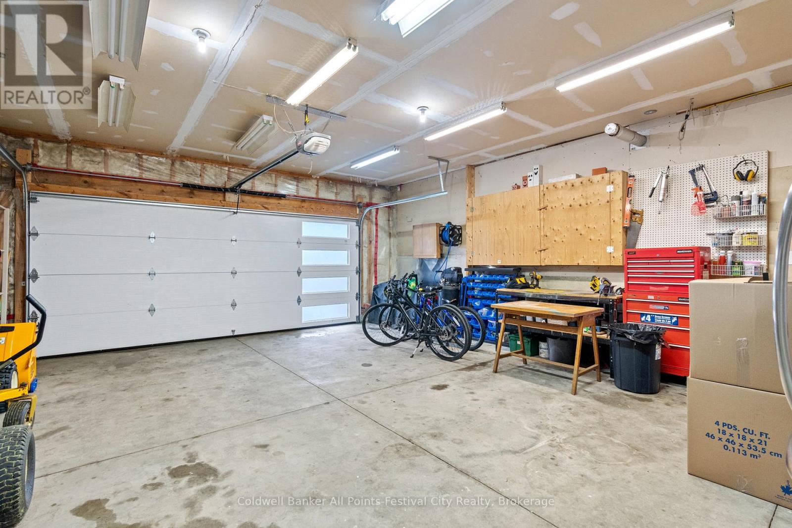 65 Wellington Street S, Ashfield-Colborne-Wawanosh, Ontario  N7A 3X9 - Photo 39 - X12050728