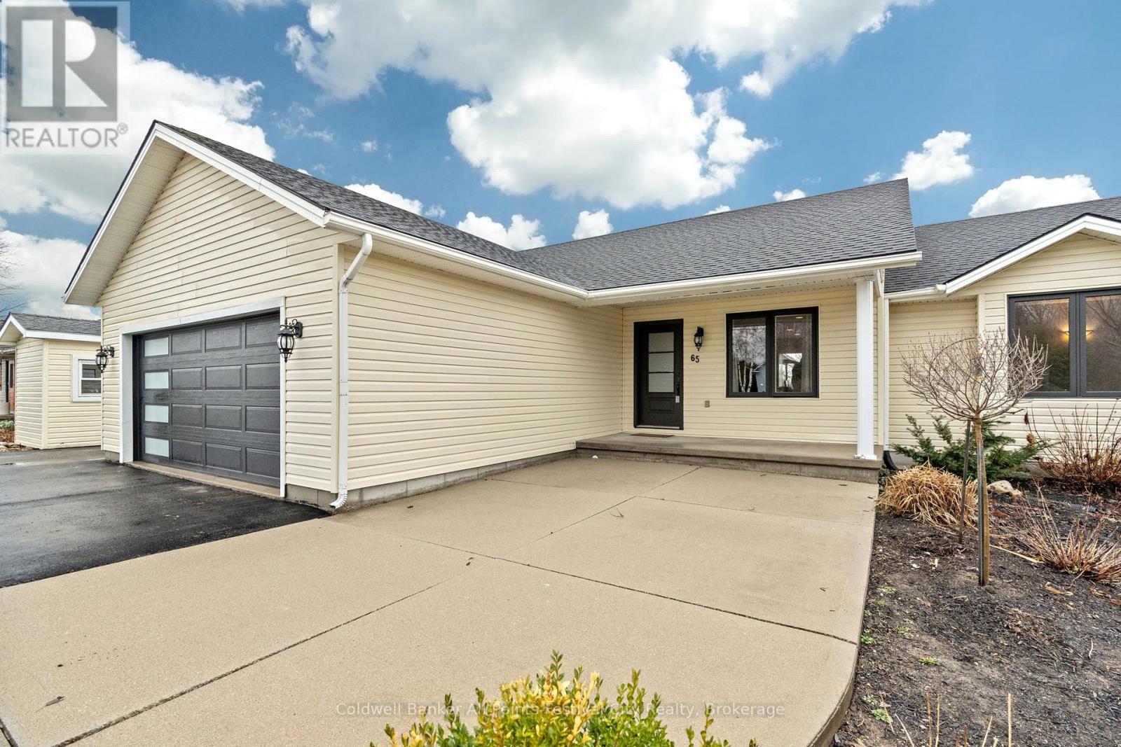 65 Wellington Street S, Ashfield-Colborne-Wawanosh, Ontario  N7A 3X9 - Photo 5 - X12050728