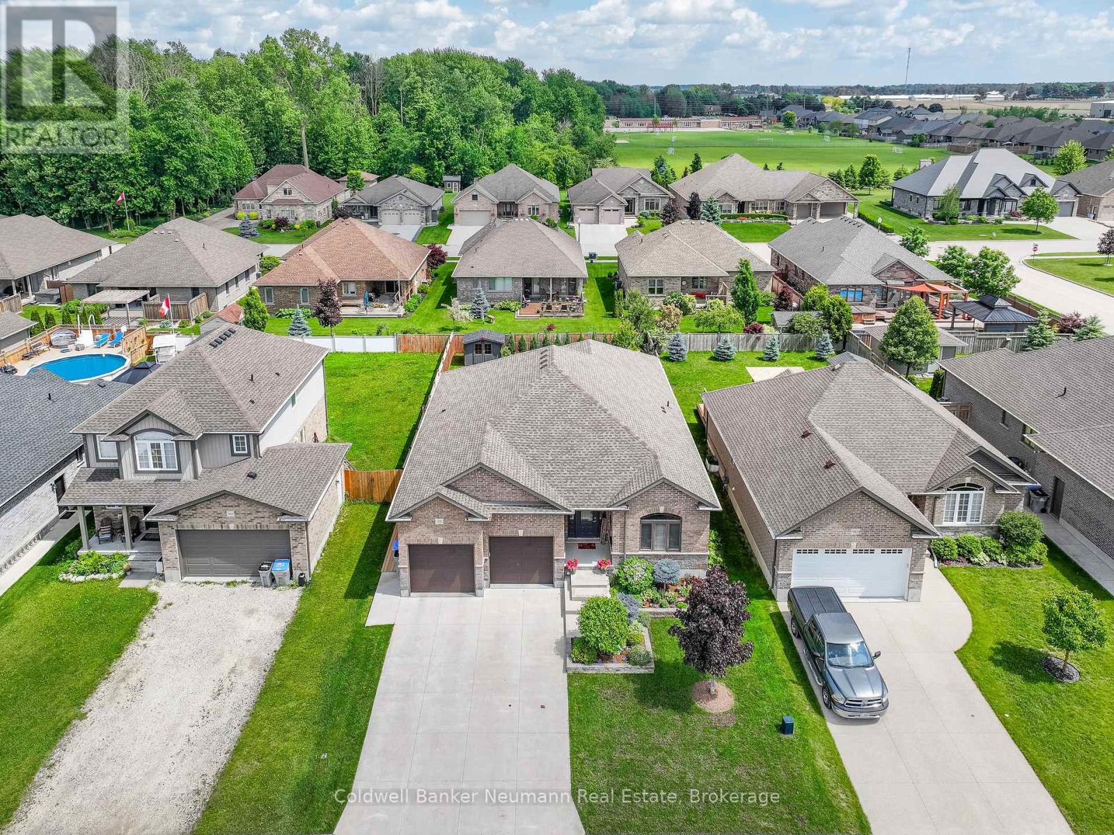 970 Reserve Avenue S, North Perth, Ontario  N4W 0B7 - Photo 39 - X12027683